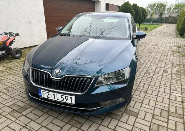 wielkopolskie Skoda Superb cena 77400 przebieg: 145000, rok produkcji 2018 z Poznań